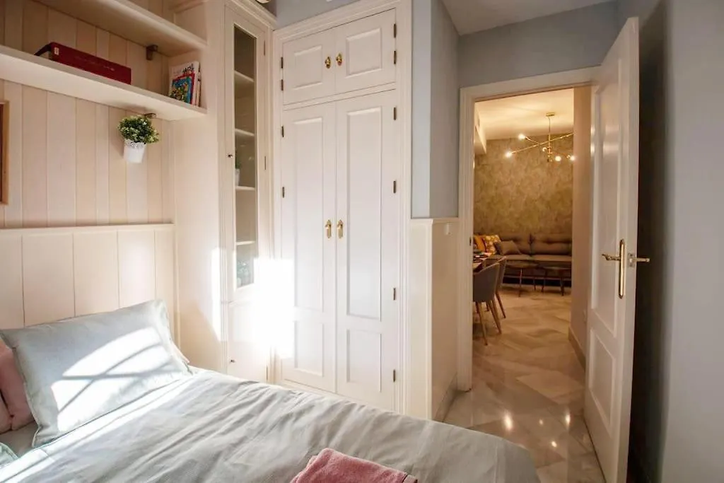 Lifestyle Sweet Home Seville 0*,